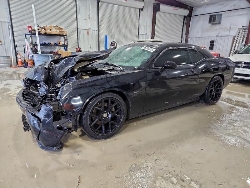 2015 Dodge Challenger sxt Plus