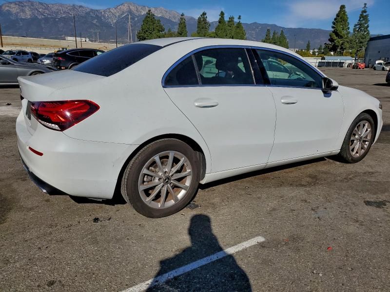2020 Mercedes-Benz A 220