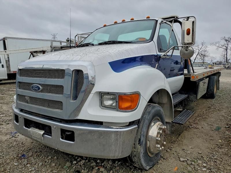 2006 Ford F650 Super Duty Rollback Truck