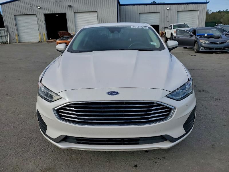 2019 Ford Fusion se