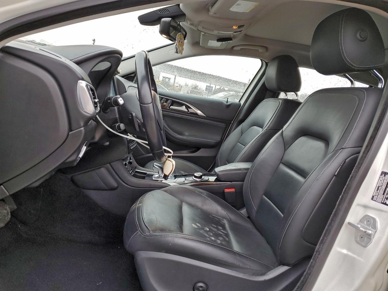 2017 Infiniti Qx30 Base