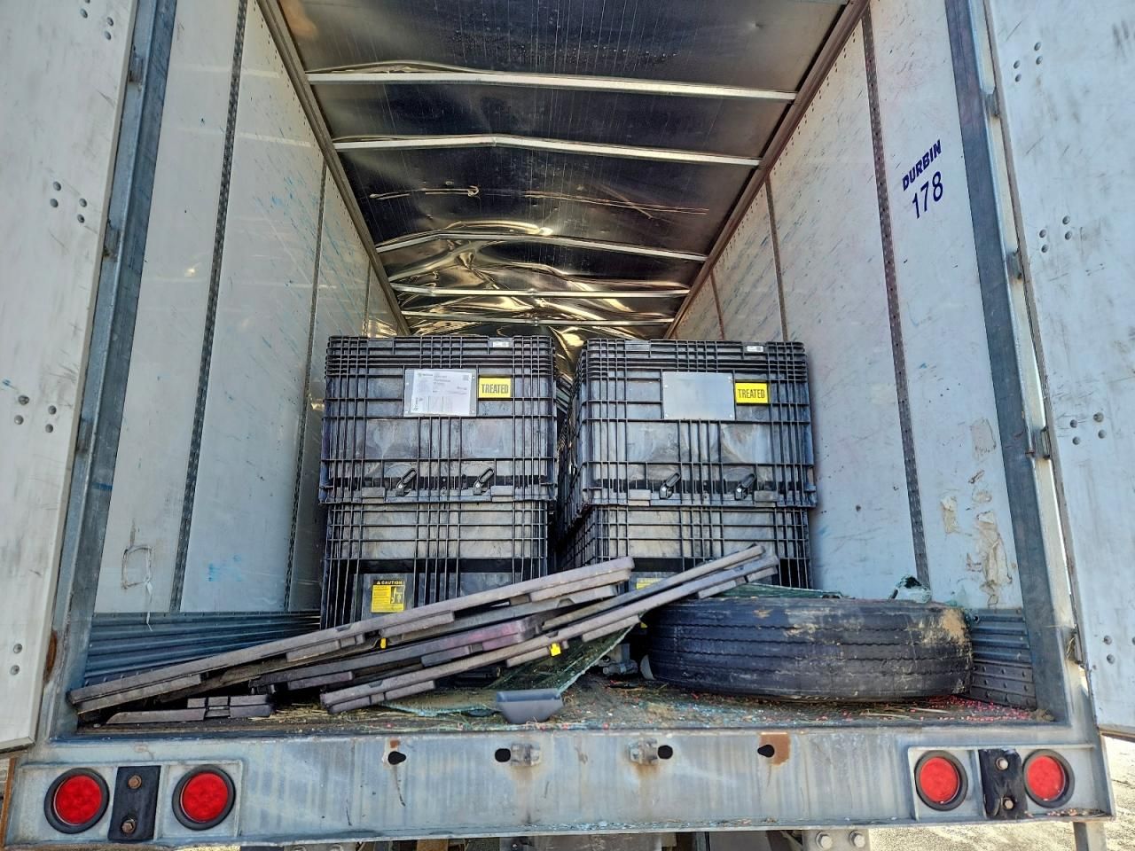 2017 Wabash Dvlshpc DRY Van Trailer