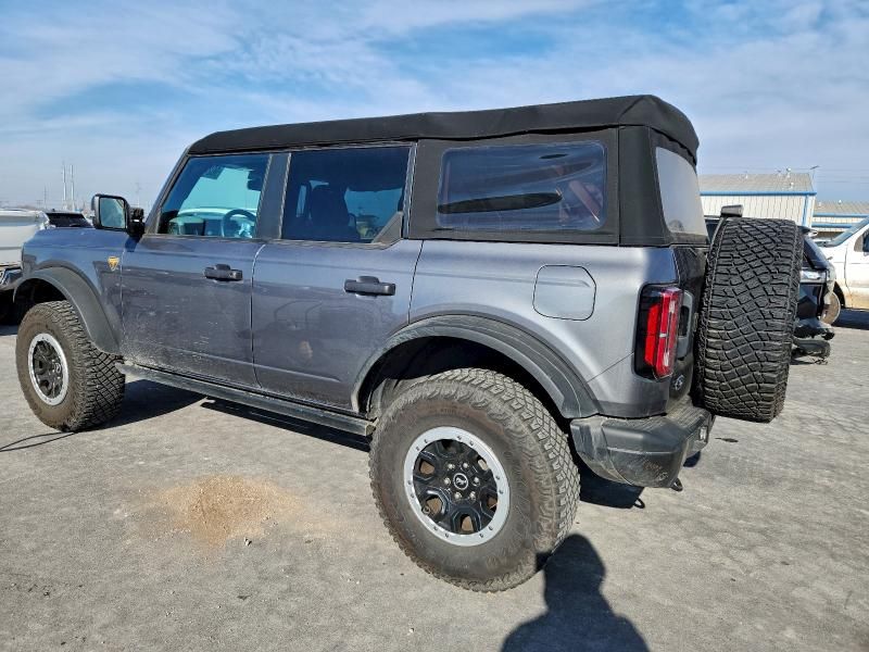 2023 Ford Bronco Base