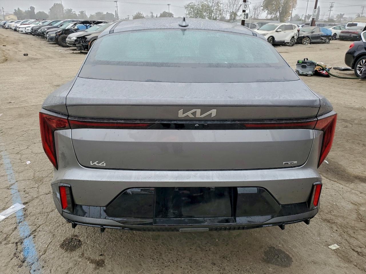 2025 KIA K4 gt Line