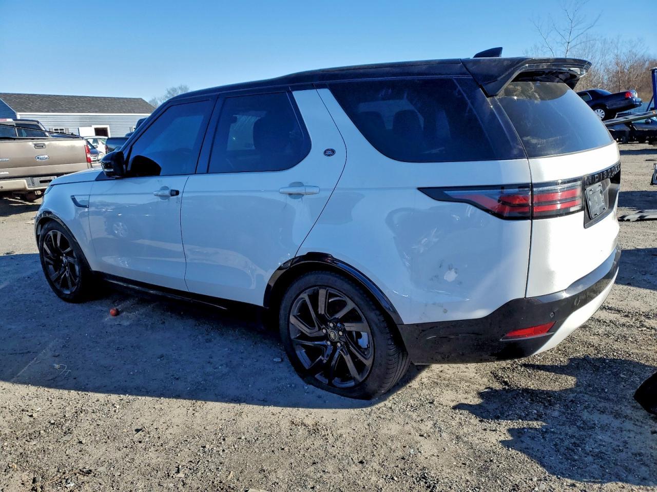 2024 Land Rover Discovery Dynamic se