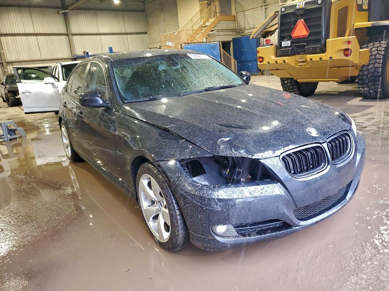 2011 BMW 323 i