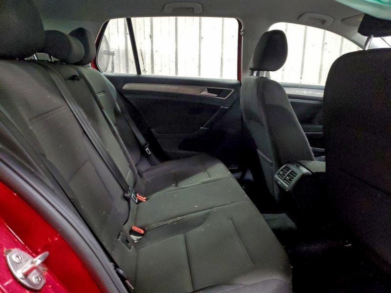 2017 Volkswagen Golf s