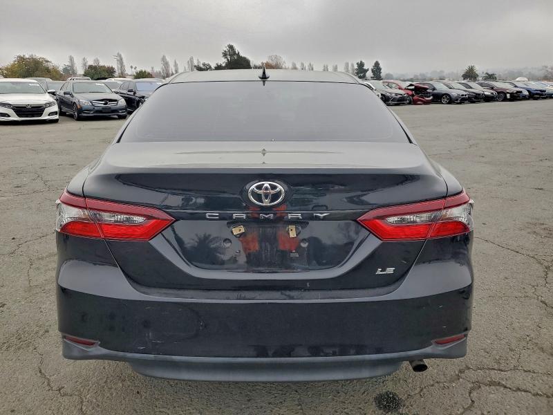 2021 Toyota Camry le