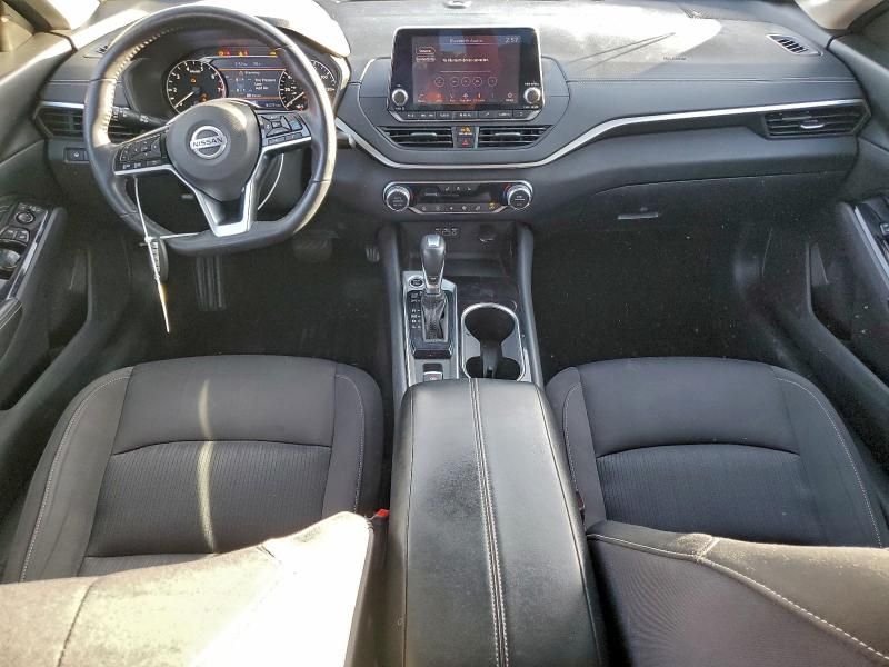 2020 Nissan Altima sv