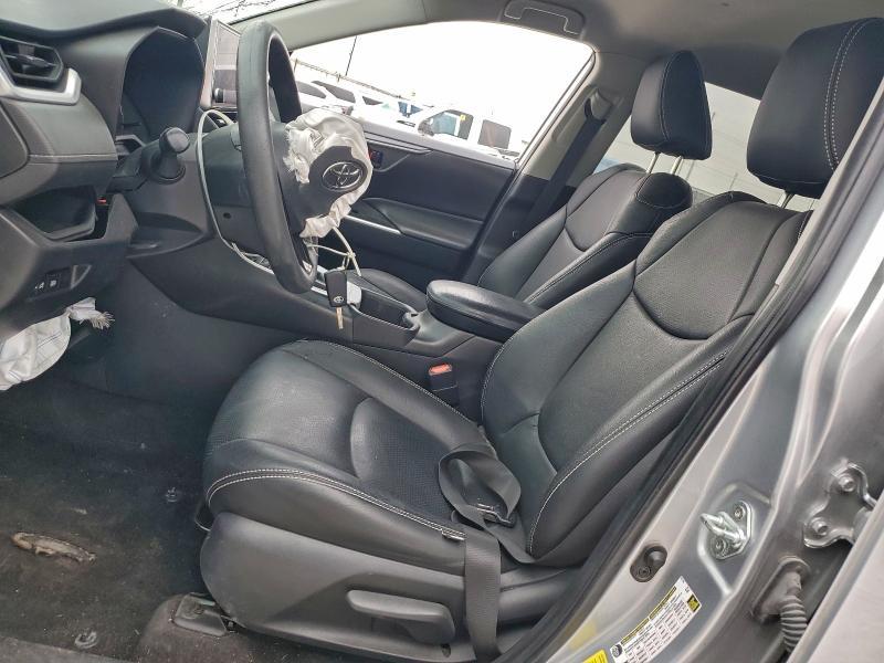 2023 Toyota Rav4 le