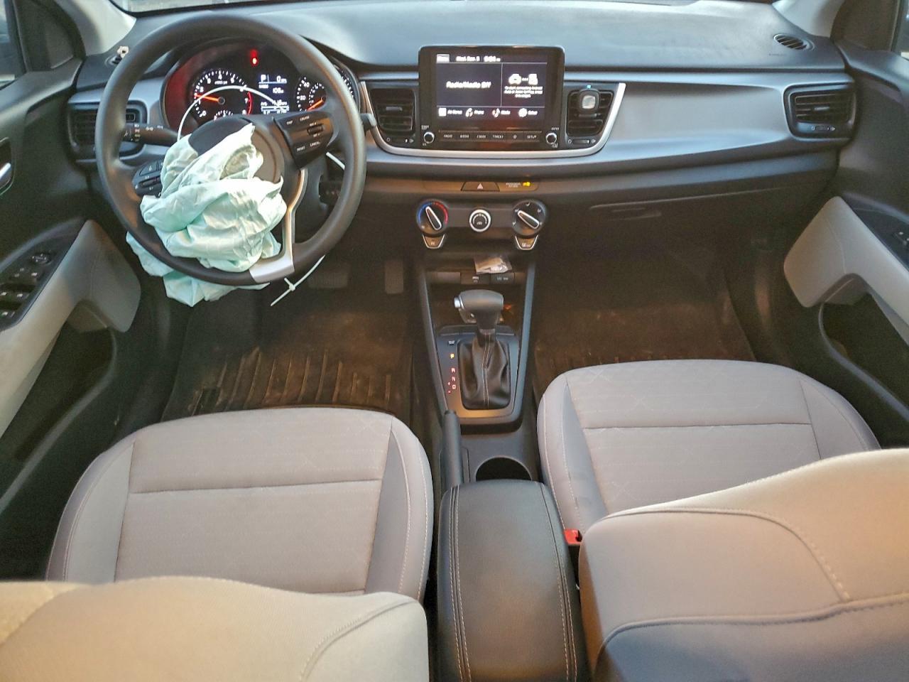 2023 KIA Rio lx
