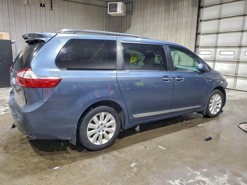 2016 Toyota Sienna xle