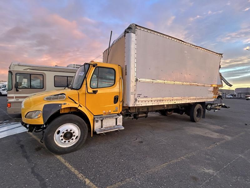 2006 Freightliner Business Class M2 BOX Truck