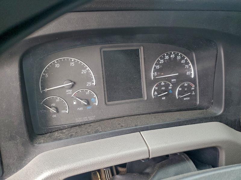 2019 Freigliner 2019 Freightliner Cascadia 126 Semi Truck