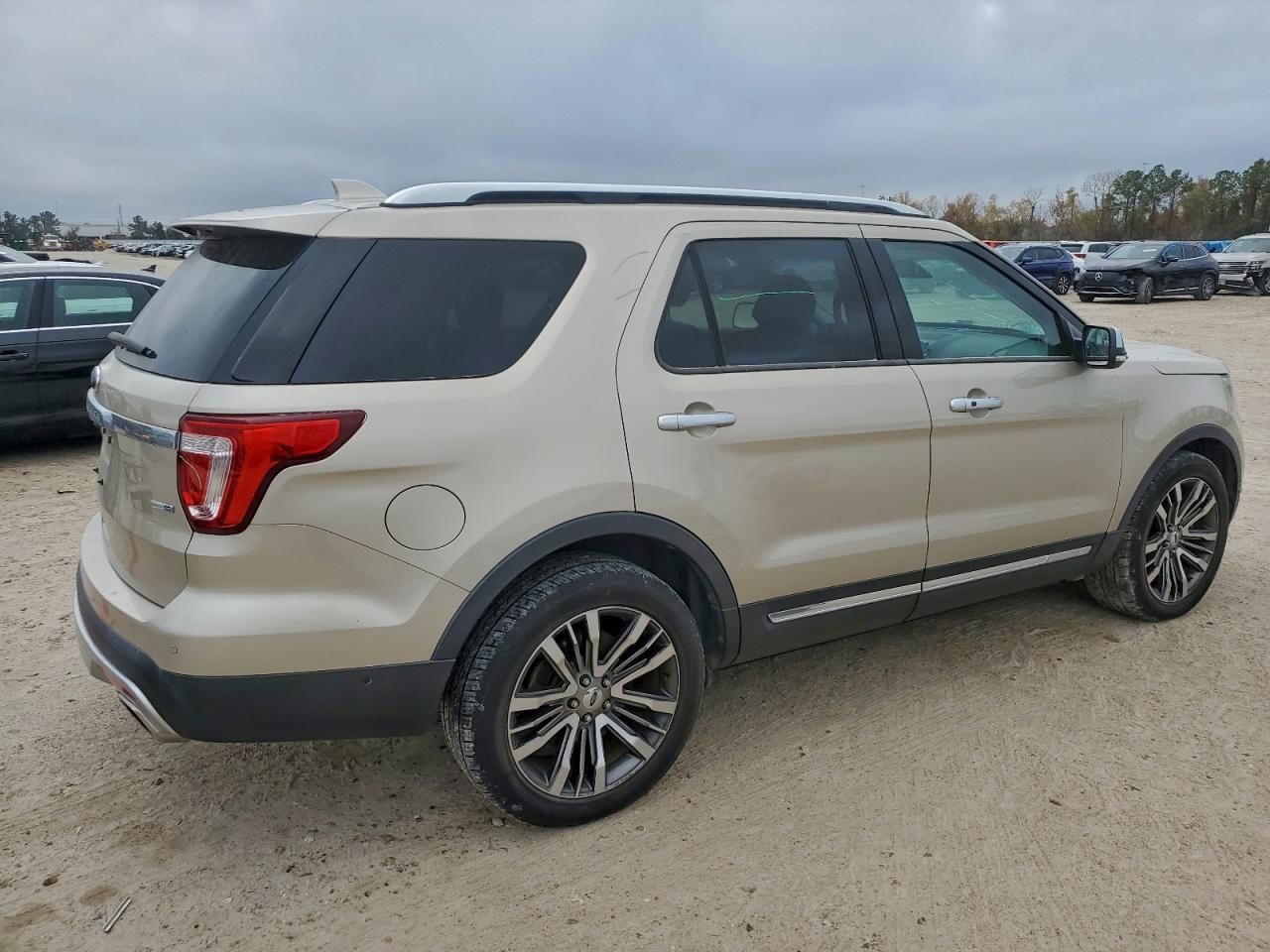 2017 Ford Explorer Platinum