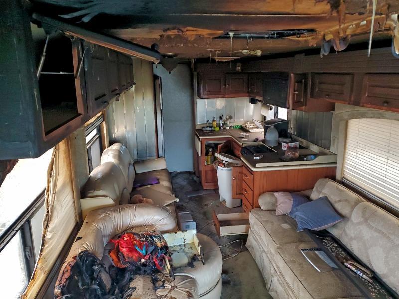 2002 Alpine 2002 Western Alpine Coach Recreational Vehicle