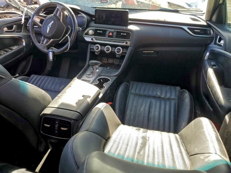 2022 Genesis G70 Base