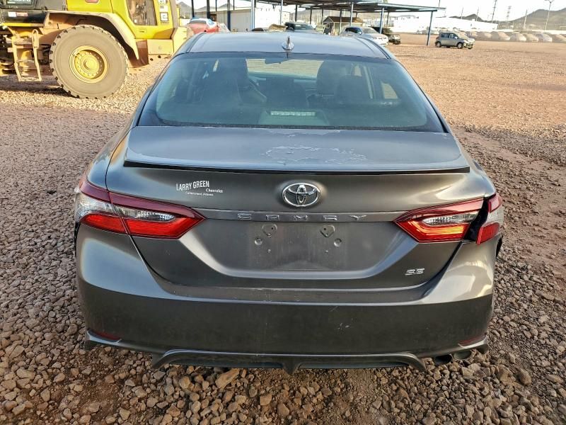 2021 Toyota Camry se