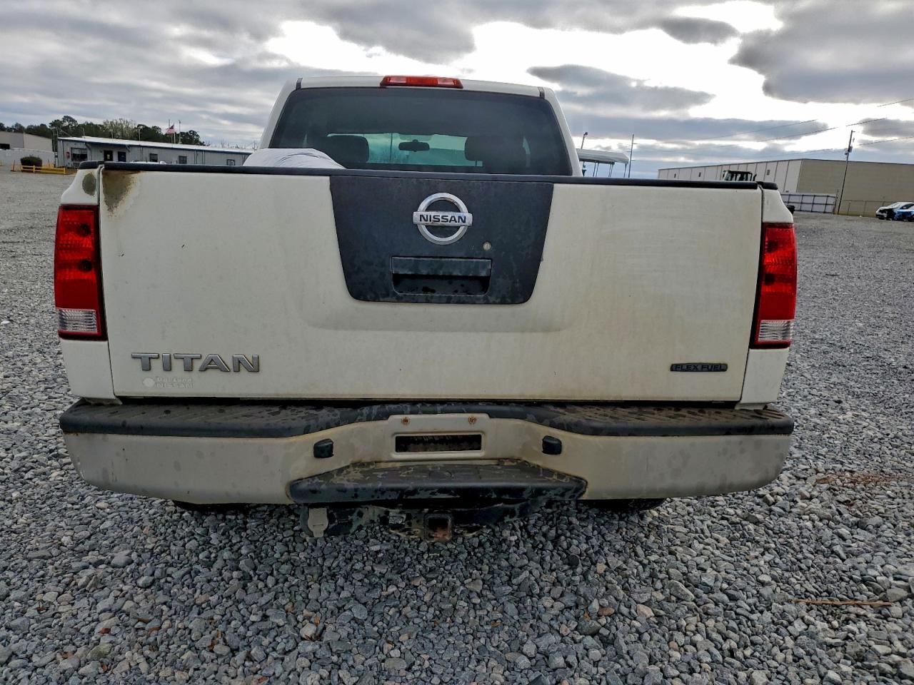 2011 Nissan Titan s