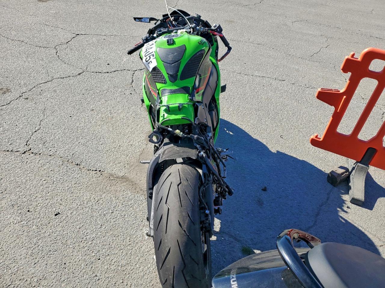 2024 Kawasaki ZX1002 L