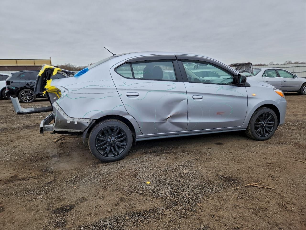 2023 Mitsubishi Mirage G4 es