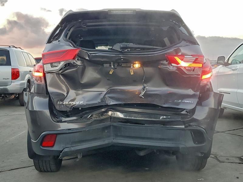 2017 Toyota Highlander se