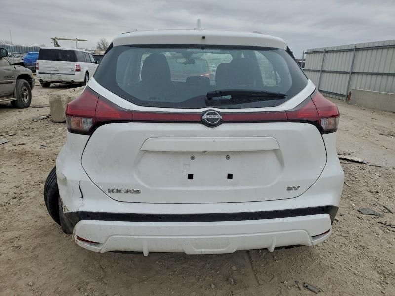 2023 Nissan Kicks sv