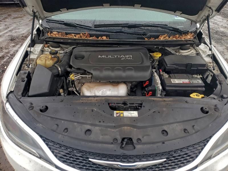 2016 Chrysler 200 Limited