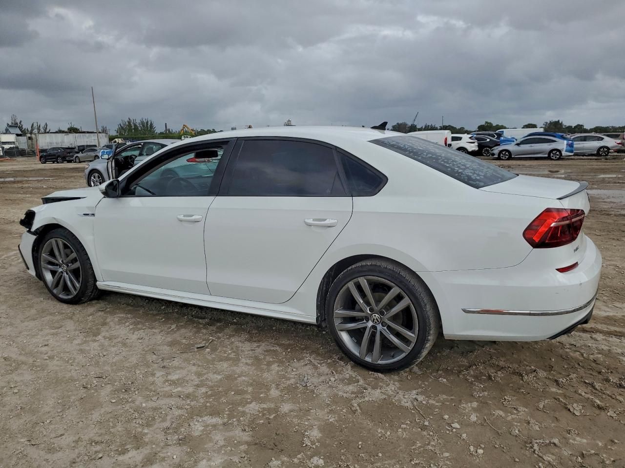 2018 Volkswagen Passat s