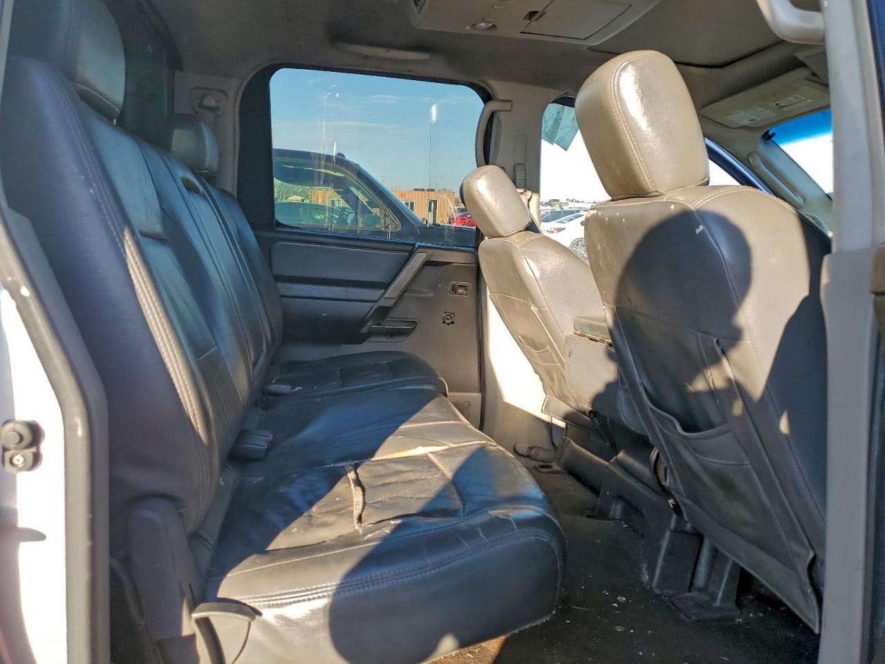 2004 Nissan Titan XE