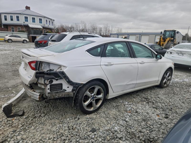 2015 Ford Fusion se