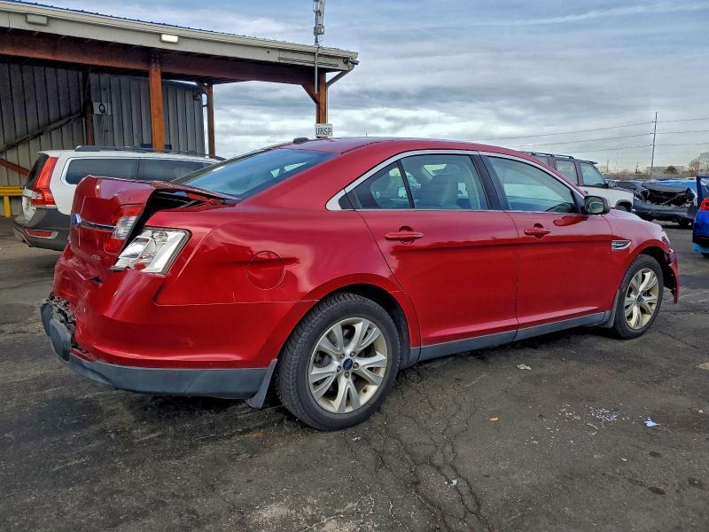 2011 Ford Taurus sel