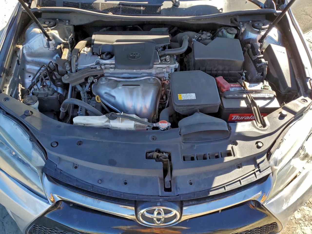 2016 Toyota Camry le