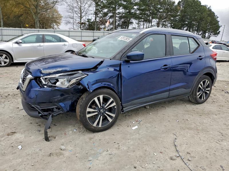 2020 Nissan Kicks sv