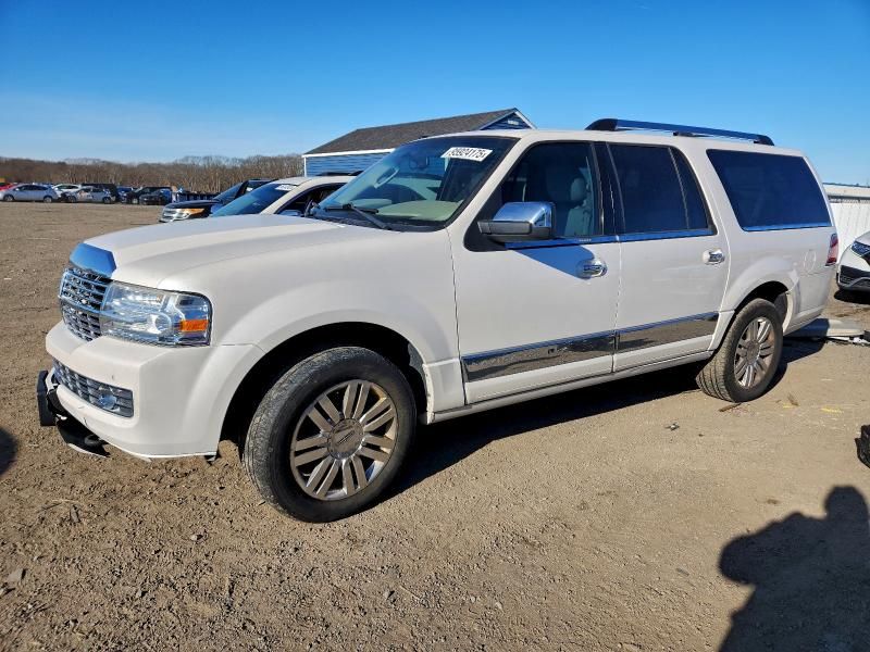 2011 Lincoln Navigator l