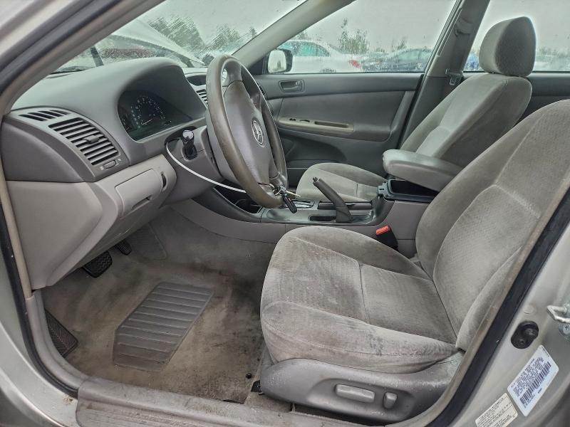 2003 Toyota Camry le