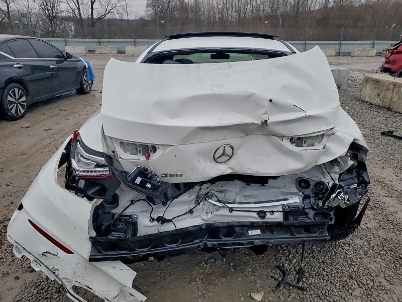 2022 Mercedes-Benz Cla 250