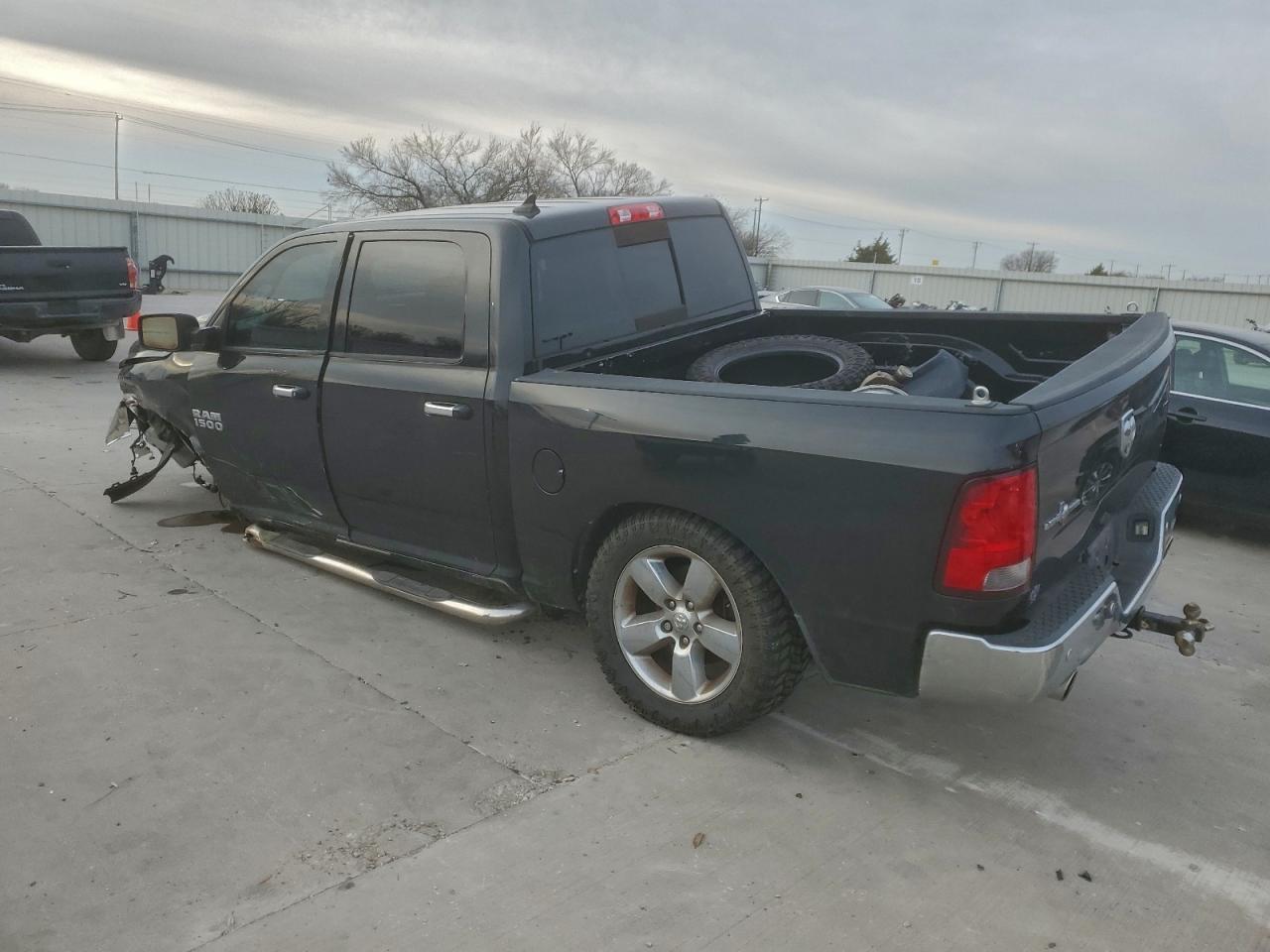 2016 Dodge Ram 1500 slt