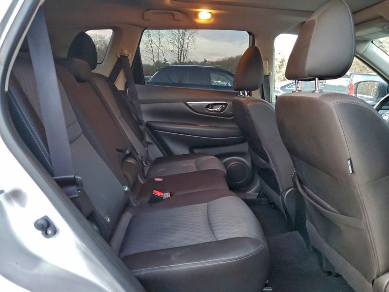 2019 Nissan Rogue sv