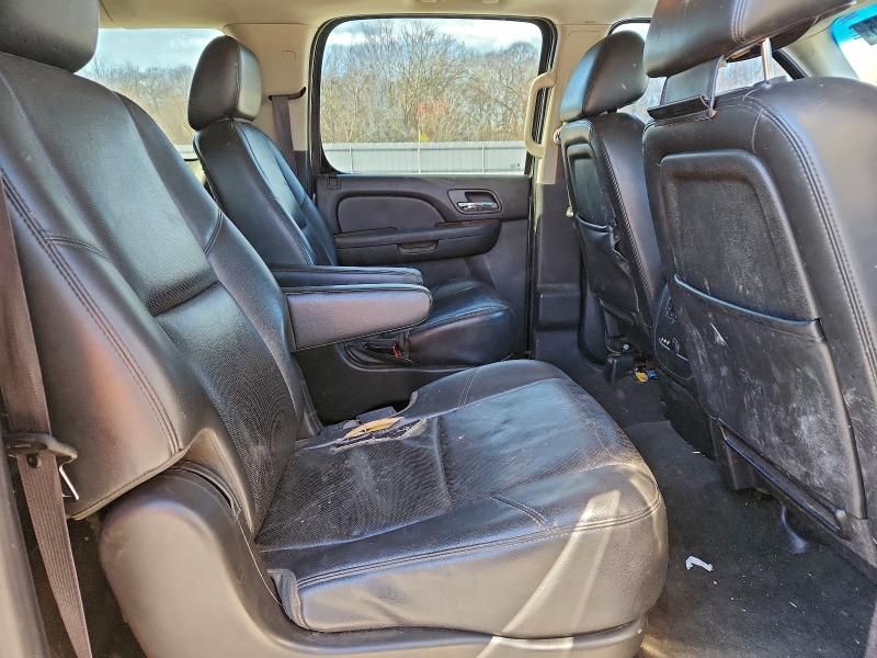 2014 Chevrolet Suburban K1500 ltz