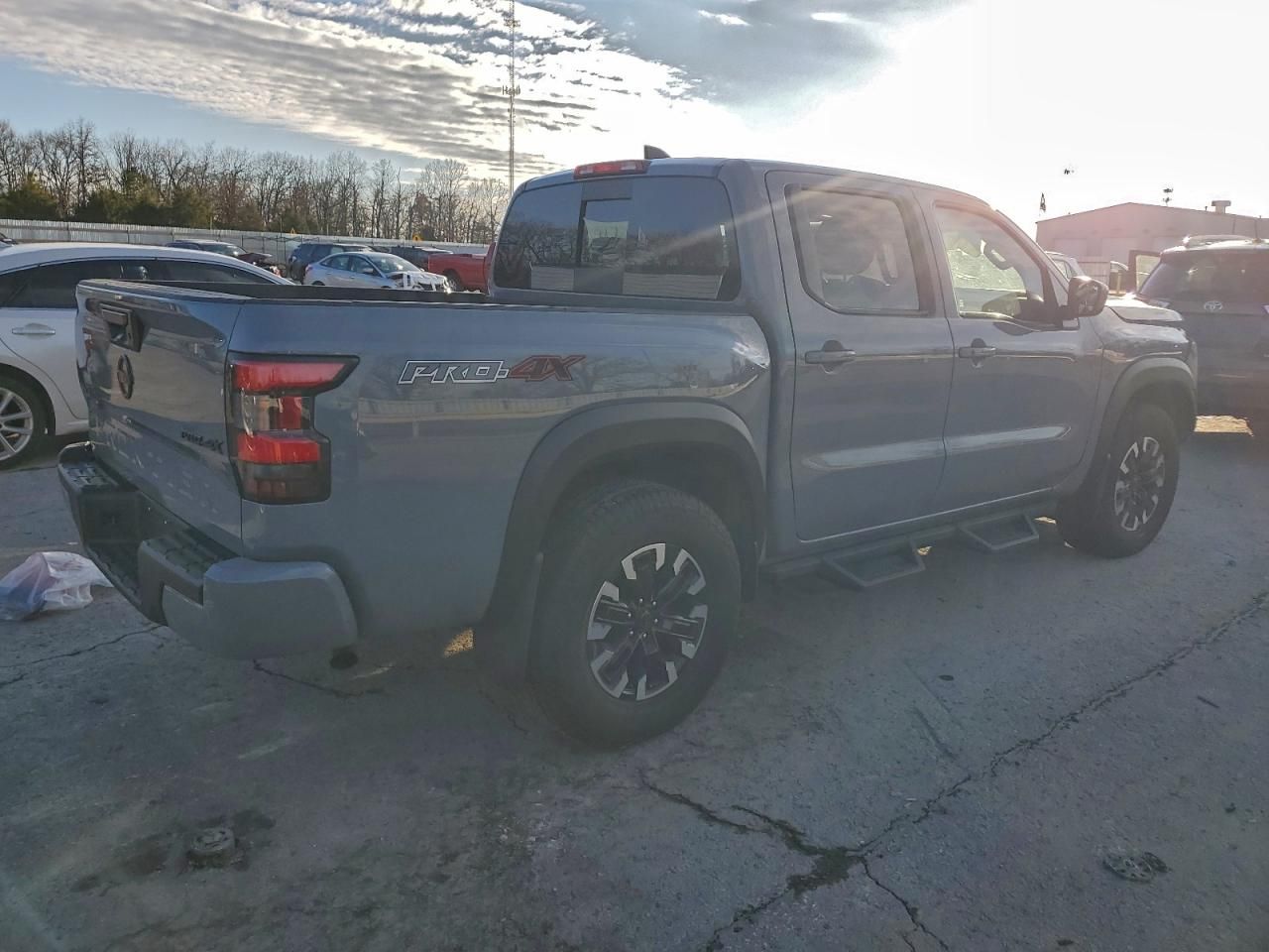 2024 Nissan Frontier s