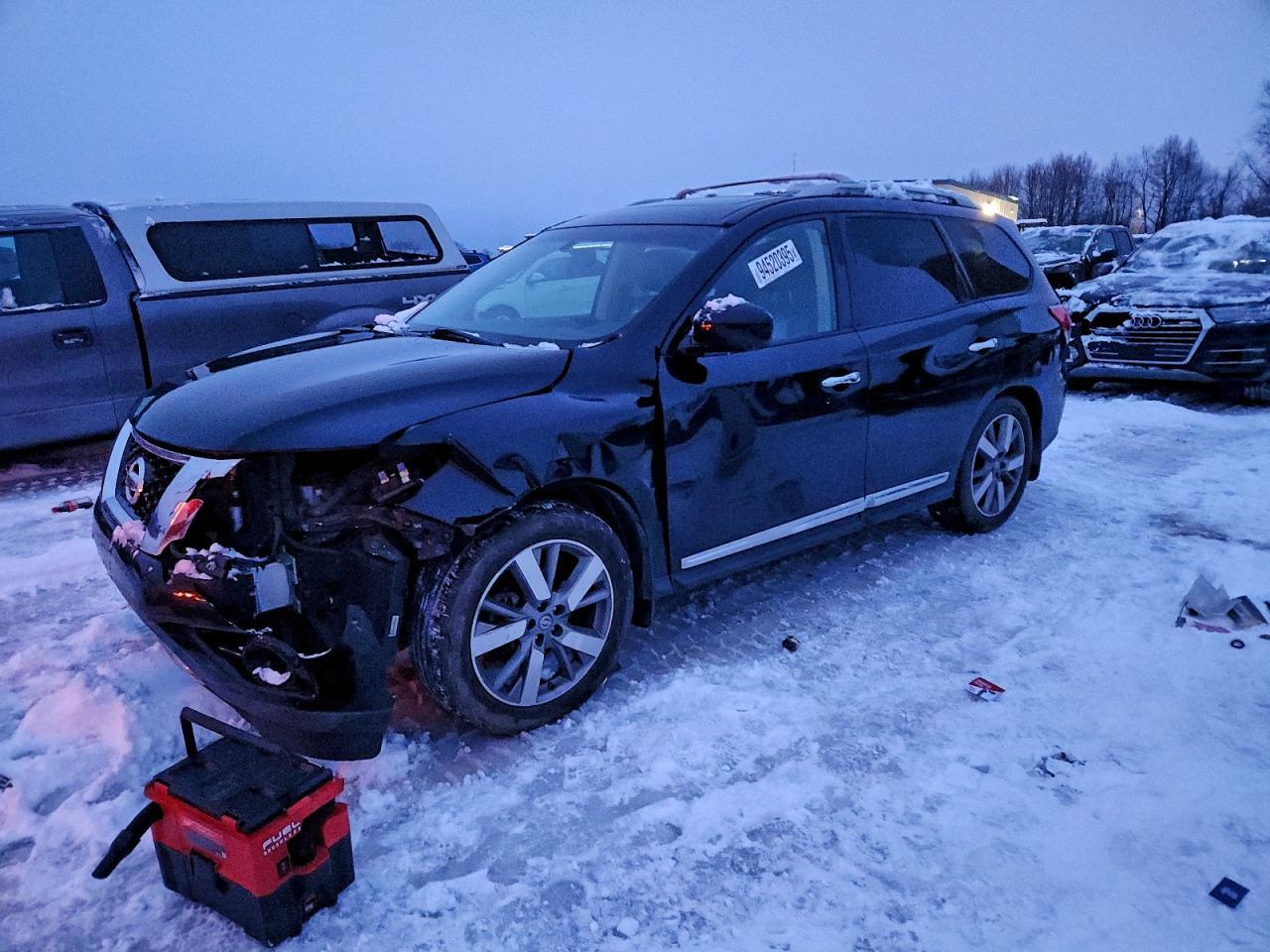 2014 Nissan Pathfinder s