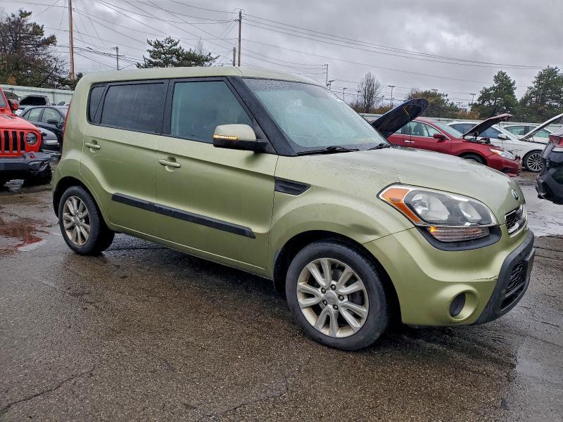 2013 KIA Soul +