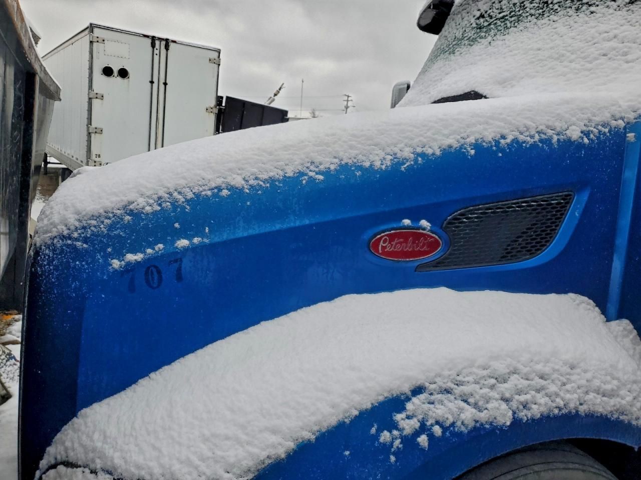 2016 Peterbilt 579 Semi Truck