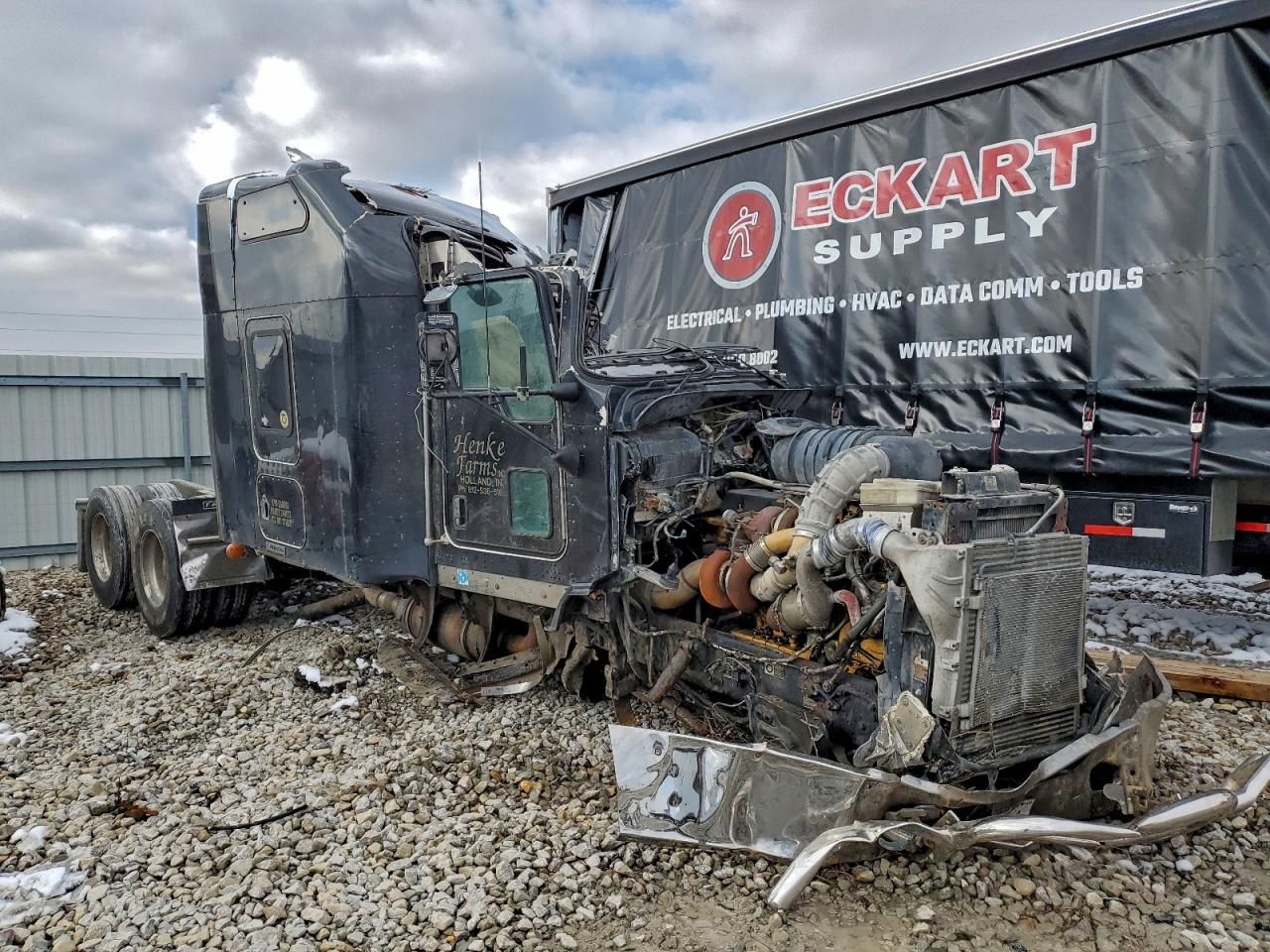 2009 Kenworth T600 Semi Truck