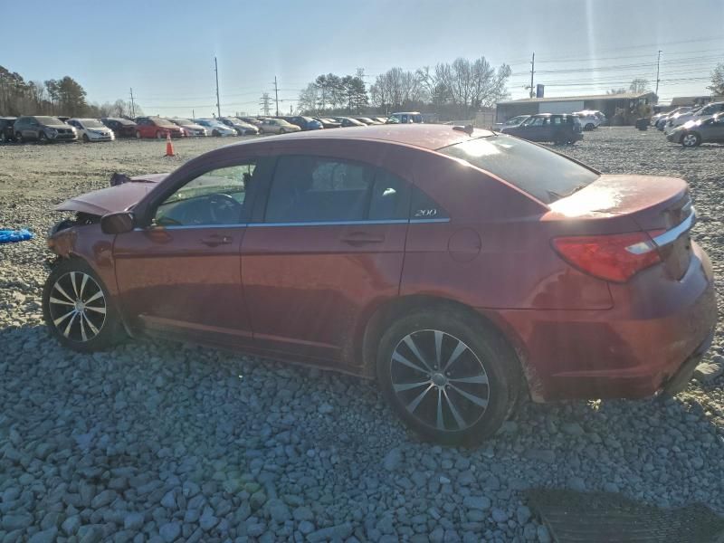 2013 Chrysler 200 Limited