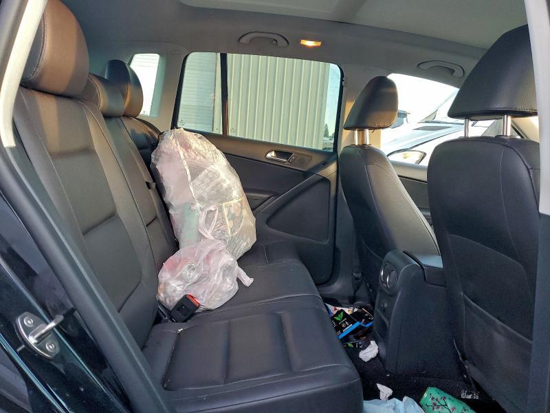 2016 Volkswagen Tiguan s
