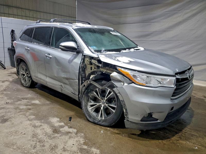 2016 Toyota Highlander xle