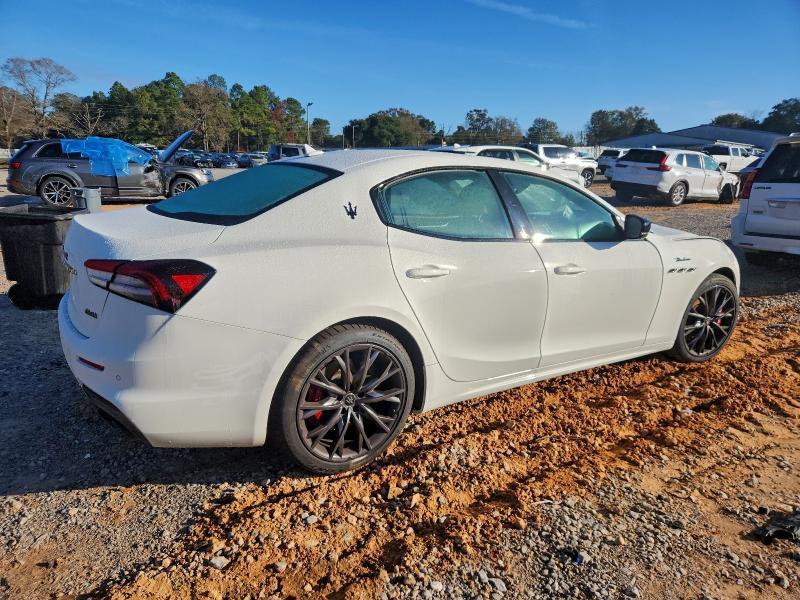 2022 Maserati Ghibli Modena