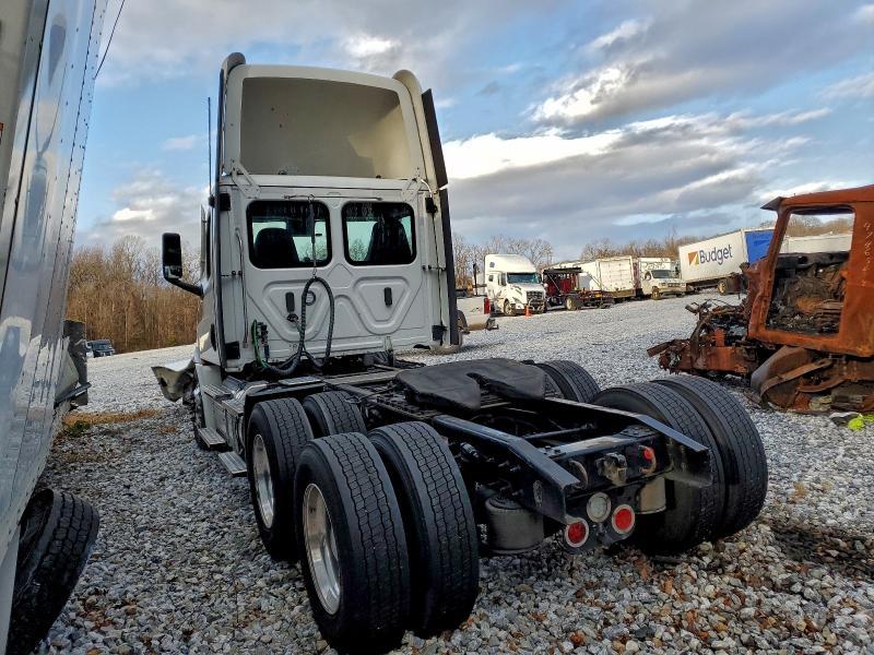 2024 Freightliner Cascadia 126 Semi Truck